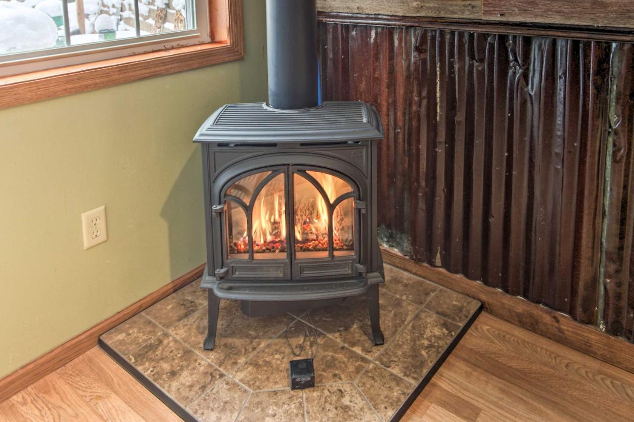 Lakefront Deer River Apt With Dock, Fire Pit And Patio Bagian luar foto