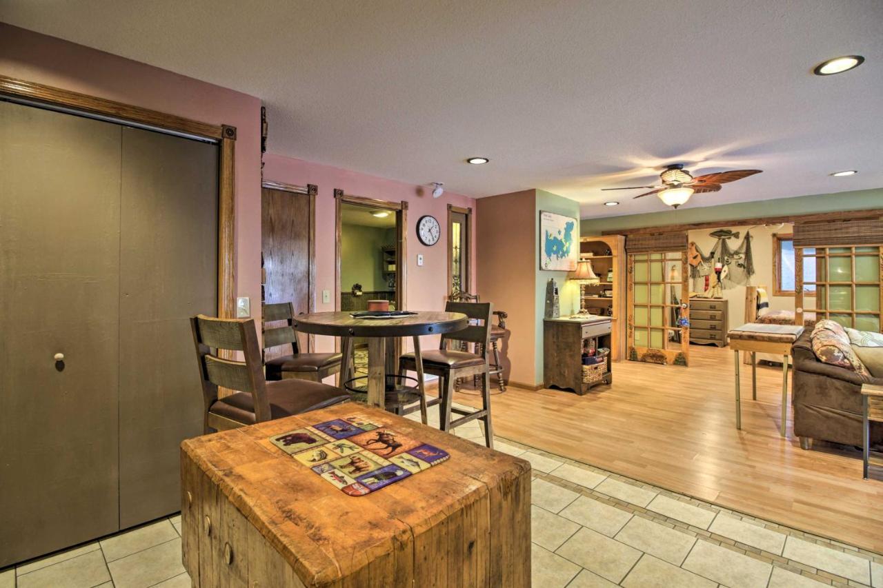 Lakefront Deer River Apt With Dock, Fire Pit And Patio Bagian luar foto