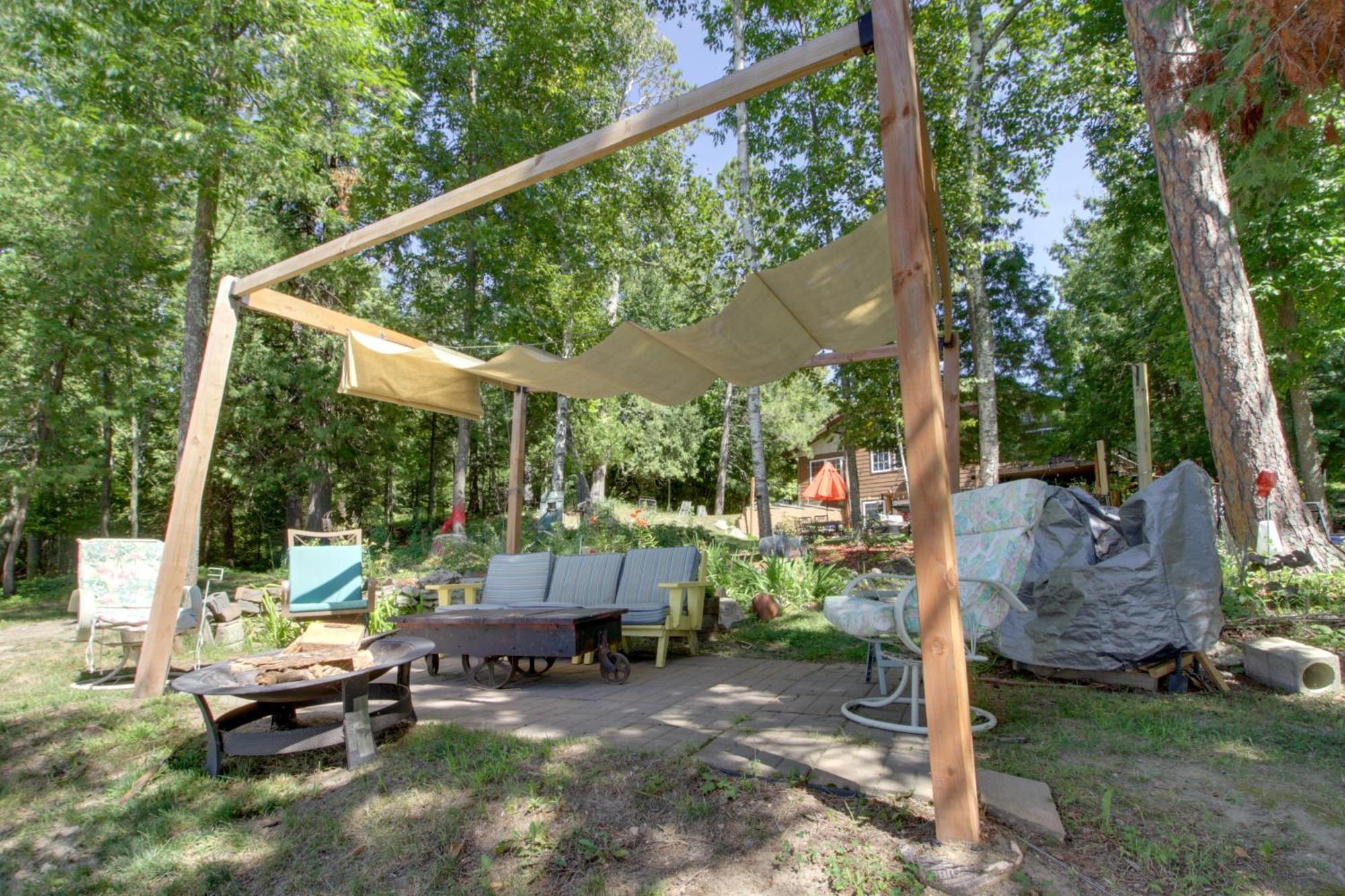 Lakefront Deer River Apt With Dock, Fire Pit And Patio Bagian luar foto